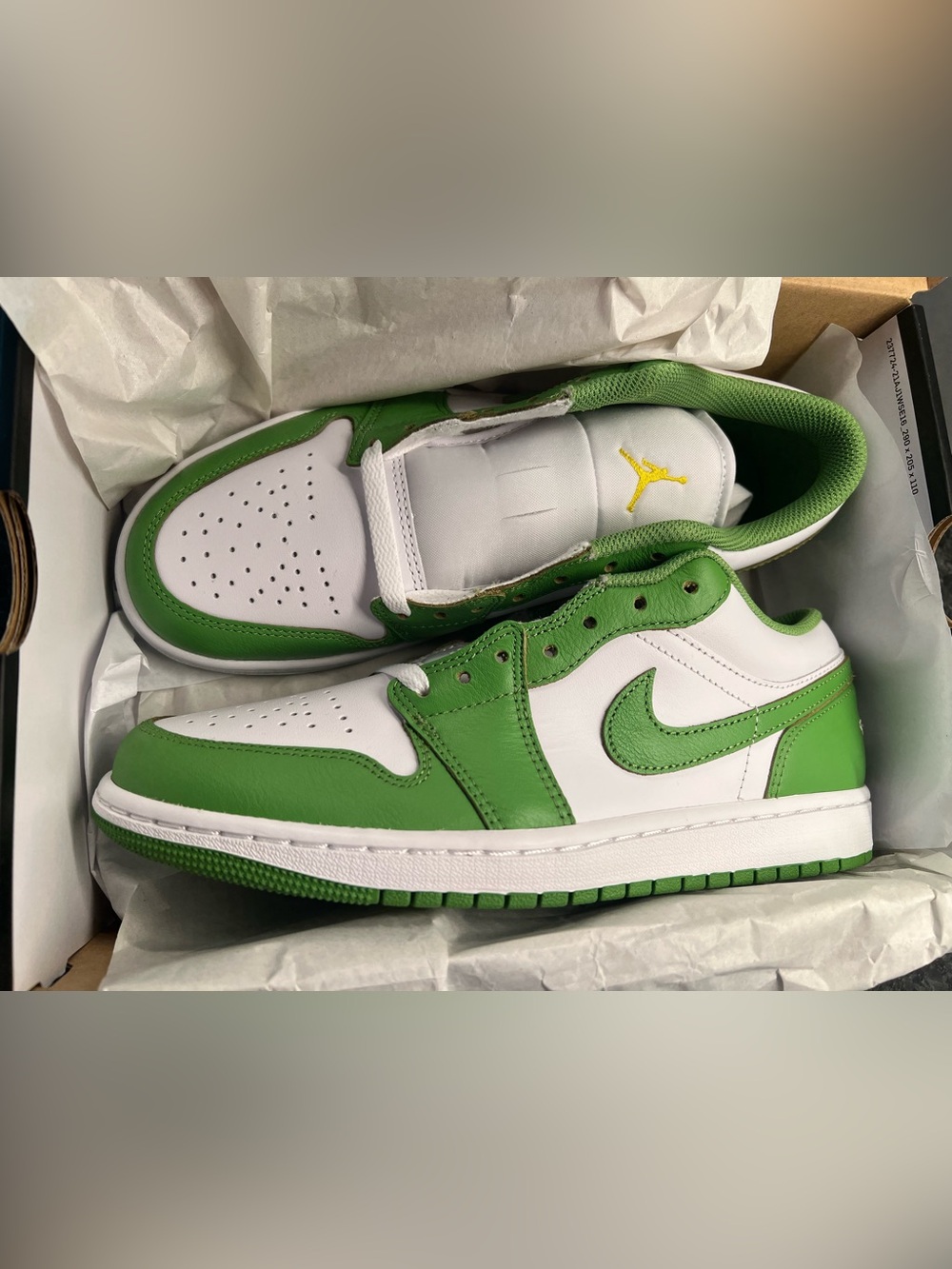 Nike Air Jordan 1 Low-Top Shoes - White & Green with Yellow Logo mens size 8